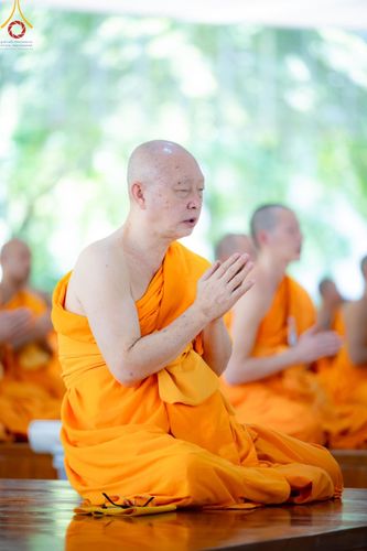 ภาพ No.147801:พิธีถวายภัตตาหารเมนูสวรรค์ ในพรรษาแห่งการเข้าถึงธรรม วันเสาร์ที่ 10 สิงหาคม พ.ศ. 2567 ณ หอฉันคุณยายอาจารย์ฯ วัดพระธรรมกาย