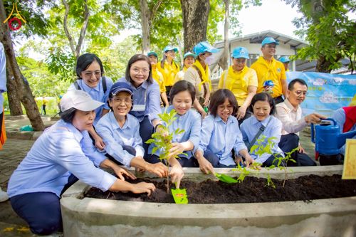 ภาพ No.226774:กิจกรรมจิตอาสาพัฒนา “เราทำความ ดี ด้วยหัวใจ” เนื่องในโอกาสวันพระบาทสมเด็จพระปกเกล้าเจ้าอยู่หัว ณ วัดพระธรรมกาย อ.คลองหลวง จ.ปทุมธานี วันพุธที่ 28 พฤษภาคม พ.ศ. 2568