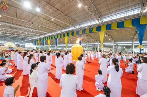 ภาพ No.151498:พิธีจุดเทียนใจ ไฟนิรันดร์ อนันตชัย ณ สภาธรรมกายสากล วัดพระธรรมกาย วันอาทิตย์ต้นเดือนที่ 1 กันยายน พ.ศ. 2567