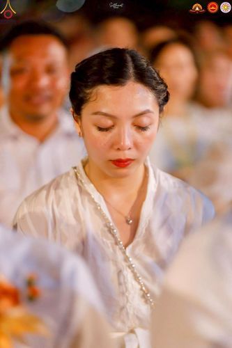 ภาพ No.224530:วันจันทร์ที่ 12 พฤษภาคม พ.ศ. 2568  ชาวพุทธในอินโดนีเซีย ร่วมฉลองวิสาขบูชาจุดประทีปกว่า 200,000 ดวง ณ พระมหาเจดีย์บรมพุทโธ  เจริญพุทธมนต์ถวาย “พระวชิรเกล้าเจ้าอยู่หัว”