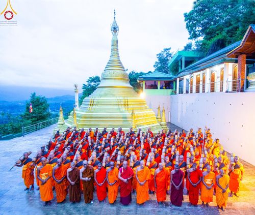 ภาพ No.140983:PhotoStory มหาศรัทธา ธรรมยาตราศรีลังกา EP.5 โครงการสยาม-ลังกา ธรรมยาตรา ฉลองเทศกาลวิสาขบูชาแห่งชาติ ศรีลังกา บูชาธรรม 80 ปีหลวงพ่อธัมมชโย เส้นทางจาก เมืองดัมบูลลา ไปยัง เมืองมาตะเล ตั้งแต่วันที่ 17-20 พฤษภาคม พ.ศ.2567