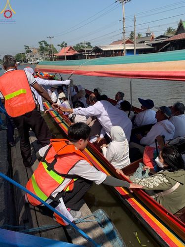 ภาพ No.198774:V.50 สารพัดV สารพัดดี ที่ธรรมยาตรา ในโครงการธรรมยาตรา กตัญญูบูชา มหาปูชนียาจารย์ พระมงคลเทพมุนี(สด จนฺทสโร) พระผู้ปราบมาร อนุสรณ์สถาน 7 แห่ง ปีที่ 13 ระหว่างวันที่ 2-31 มกราคม พ.ศ. 2568