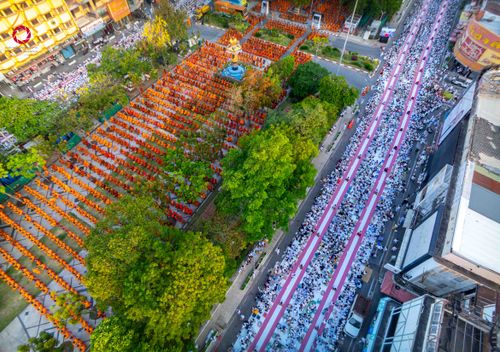 ภาพ No.312941:วันอาทิตย์ที่ 8 มีนาคม พ.ศ.2569 ทำบุญเมืองนครราชสีมา 558 ปี ตักบาตรพระ 10,000 รูป (ภาพชุดที่ 2)