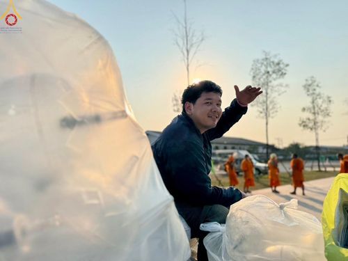 ภาพ No.109387:V.7 พลังใจ การเตรียมงาน เก็บงาน การรับบุญของเจ้าหน้าที่หน่วยงานต่างๆ เพื่อโครงการธรรมยาตรา กตัญญูบูชามหาปูชนียาจารย์ พระมงคลเทพมุนี (สด จนฺทสโร) พระผู้ปราบมาร อนุสรณ์สถาน 7 แห่ง ปีที่ 12 ระหว่างวันที่ 2 - 31 มกราคม พ.ศ.2567