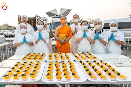 ภาพ No.115110:พิธีถวายภัตตาหารเป็นสังฆทาน แด่คณะพระธรรมยาตรา ปีที่ 12 วันที่ 19 มกราคม พ.ศ. 2567 ณ วัดโบสถ์(บน) บางคูเวียง จ.นนทบุรี