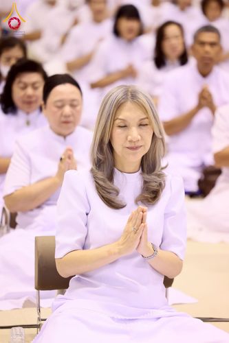 ภาพ No.232071:วันอาทิตย์ที่ 6 กรกฏาคม พ.ศ. 2568 พิธีตักบาตร ข้าวสารอาหารแห้ง  พิธีบูชาข้าวพระ สัมมนาพิเศษราชเหล็ก ณ สภาธรรมกายสากล วัดพระธรรมกาย