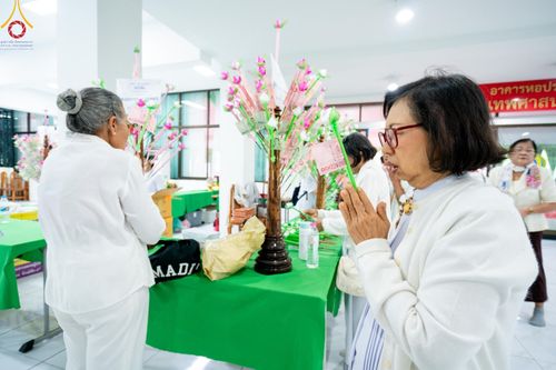 ภาพ No.199312:พิธีทอดผ้าป่าทำนุบำรุงศาสนสถาน ณ วัดลำพญา ตำบลลำพญา อำเภอบางเลน จังหวัดนครปฐม ในโครงการธรรมยาตรา กตัญญูบูชา มหาปูชนียาจารย์ พระมงคลเทพมุนี(สด จนฺทสโร) พระผู้ปราบมาร อนุสรณ์สถาน 7 แห่ง ปีที่ 13 วันที่ 21 มกราคม พ.ศ. 2568