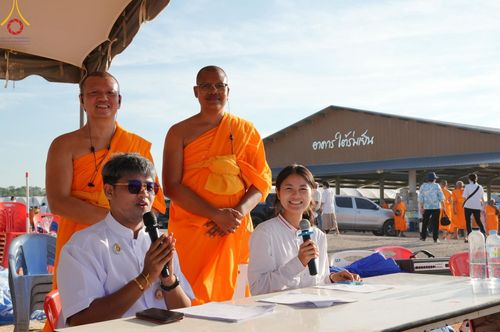 ภาพ No.211968:วันจันทร์ที่ 17 มีนาคม พ.ศ. 2568 พิธีตักบาตรพระกว่า 300 รูป ฉลองพิธีประดิษฐานพระบรมสารีริกธาตุ ณ ปทุมเจดีย์ เจดีย์พระพุทธเจ้า 5 พระองค์ ศูนย์อบรมเยาวชนปัตตานี บ้านโคกดีปลี ตำบลตุยง อำเภอหนองจิก จังหวัดปัตตานี