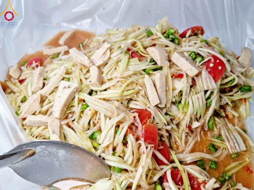 ภาพ No.111901:พิธีถวายภัตตาหารเป็นสังฆทาน แด่คณะพระธรรมยาตราฯ ในโครงการธรรมยาตรา กตัญญูบูชา มหาปูชนียาจารย์ พระมงคลเทพมุนี(สด จนฺทสโร) พระผู้ปราบมาร อนุสรณ์สถาน 7 แห่ง ปีที่ 12 วันที่ 14 มกราคม พ.ศ. 2567 ณ อนุสรณ์สถานมหาวิหารพระมงคลเทพมุนี  (โลตัสแลนด์) อ.สองพี่น้อง จ