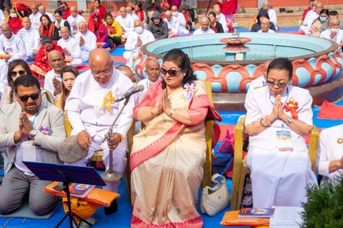 ภาพ No.129763:พิธีตัดปอยผมและแห่นาคธรรมทายาท ในโครงการบรรพชา 1,250 รูป ณ แดนประสูติ สวนลุมพินี ประเทศเนปาล วันที่ 2 มีนาคม พ.ศ. 2567