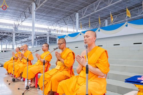 ภาพ No.153248:พิธีมุทิตาสักการะ พระภิกษุ-สามเณร ผู้สอบไล่ได้เปรียญธรรม ประโยค 1-2 ถึงประโยค ป.ธ.9 และบาลีศึกษา ประโยค1-2 ถึง บ.ศ.9 , พิธีมอบดวงแก้วสามเณรผู้ทรงบาลีไวยากรณ์ วัดพระธรรมกาย และ ศูนย์ส่งเสริมศีลธรรมในประเทศและต่างประเทศ วันอาทิตย์ที่ 8 กันยายน พ.ศ.2567