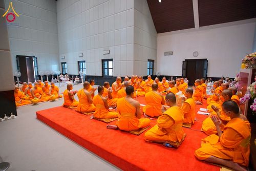 ภาพ No.62164:พิธีอุปสมบทในโครงการอุปสมบทหมู่ บูชาธรรมหลวงพ่อธัมมชโย พ.ศ.2567 ณ อุโบสถ วัดพระธรรมกาย จ.ปทุมธานี วันที่ 13-15 เมษายน พ.ศ. 2567