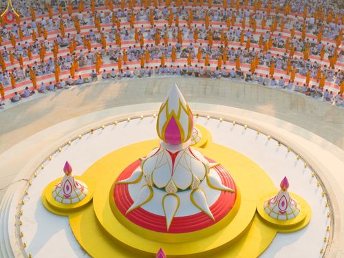 ภาพ No.110296:พิธีตักบาตรพระธรรมยาตราฯ ในโครงการธรรมยาตรากตัญญูบูชา มหาปูชนียาจารย์ พระมงคลเทพมุนี(สด จนฺทสโร) พระผู้ปราบมาร ปีที่ 12 ณ อนุสรณ์สถานลำดับที่ 2 สถานที่ตั้งมโนปณิธานบวชตลอดชีวิต อนุสรณ์สถานบางนางแท่น จ.นครปฐม วันที่ 11 มกราคม พ.ศ. 2567