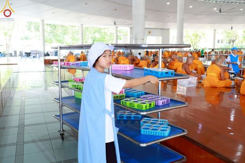 ภาพ No.213322:วันศุกร์ที่ 28 มีนาคม พ.ศ. 2568 (วันพระ แรม 15 ค่ำ เดือน 4) พิธีบุพเปตพลี ครั้งที่ 161 ร่วมอุทิศบุญแด่หมู่ญาติที่ล่วงลับไปแล้ว และสืบทอดอายุพระพุทธศาสนา ณ หอฉันคุณยายอาจารย์ฯ วัดพระธรรมกาย