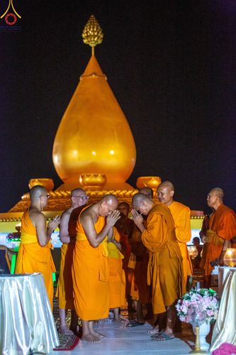 ภาพ No.129657:พิธีจุดประทีป 10,000 ดวง น้อมถวายเป็นพุทธบูชา ณ มหารัตนเจดีย์สิริปทุมสวรรค์ (เจดีย์อริยพุทธะ 5 พระองค์) ศูนย์ปฏิบัติธรรมภาคใต้ อ.บางกล่ำ จ.สงขลา  วันที่ 10 มีนาคม พ.ศ. 2567