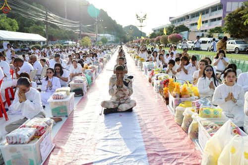 ภาพ No.236857:วันที่ 26-27 กรกฎาคม พ.ศ. 2568 ภาพการเตรียมงาน - เก็บงาน มหาสังฆทานครั้งยิ่งใหญ่ ตักบาตรพระ 1,000 รูป ทำบุญเมืองพัทลุง