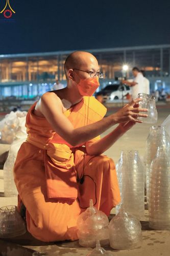 ภาพ No.123401:V.25 ชิตังเม การเตรียมงาน เก็บงาน การรับบุญของเจ้าหน้าที่หน่วยงานต่างๆ เพื่อโครงการธรรมยาตรา กตัญญูบูชา มหาปูชนียาจารย์ พระมงคลเทพมุนี (สด จนฺทสโร) พระผู้ปราบมาร อนุสรณ์สถาน 7 แห่ง ปีที่ 12 ระหว่างวันที่ 2 - 31 มกราคม พ.ศ.2567