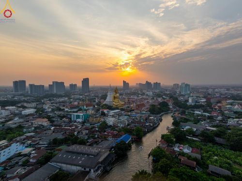 ภาพ No.119215:พิธีจุดประทีปถวายเป็นพุทธบูชา และบูชาธรรมมหาปูชนียาจารย์ พระมงคลเทพมุนี(สด จนฺทสโร) ในโครงการธรรมยาตราฯ วันที่ 26 มกราคม พ.ศ. 2567 ณ อาคารธรรมยาตรา กตัญญูบูชามหาปูชนียาจารย์ ตรงข้ามวัดปากน้ำภาษีเจริญ จ.กรุงเทพมหานคร
