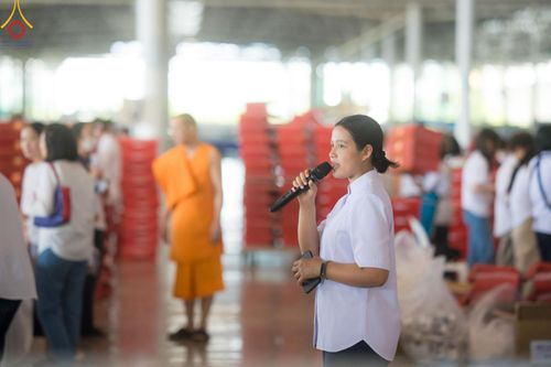 ภาพ No.212309:วันพุธที่ 19 มีนาคม พ.ศ. 2568 การบรรจุไทยธรรมลงกล่องสำเร็จ 43,500 กล่อง เพื่อถวายแด่พระสังฆาธิการ 40,000 กว่าวัดทั่วไทย ในวันคุ้มครองโลก 22 เมษายน พ.ศ. 2568 ณ บ้านแก้วเรือนทองคุณยายฯ วัดพระธรรมกาย