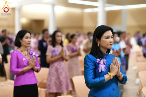 ภาพ No.196098:ผู้ว่าปทุมฯ เปิดงานวันครู ครั้งที่ 69 พ.ศ. 2568 จังหวัดปทุมธานี “เรียนดี มีความสุข : ครูไทยร่วมใจปฏิวัติการศึกษา เด็กฉลาดคิด ฉลาดทำ” ณ วัดพระธรรมกาย - รวมใจระลึกถึงพระคุณบูรพาจารย์ ยกย่องเชิดชูเกียรติผู้ประกอบวิชาชีพทางการศึกษาที่ประกอบคุณงามความดี 