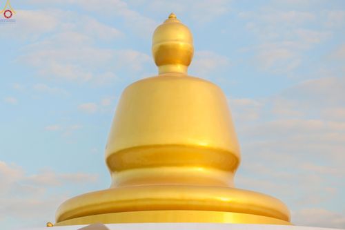 ภาพ No.302560:วันที่ 24 มกราคม พ.ศ. 2569 พิธีตักบาตรพระธรรมยาตรา ณ อนุสรณ์สถานลำดับที่ 5 สถานที่เผยแผ่วิชชาธรรมกายครั้งแรก อนุสรณ์สถานบางปลา วัดบางปลา อำเภอบางเลน จังหวัดนครปฐม ในโครงการธรรมยาตรา กตัญญูบูชา มหาปูชนียาจารย์ พระมงคลเทพมุนี(สด จนฺทสโร) พระผู้ปราบมาร อนุส