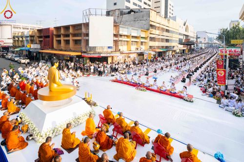 ภาพ No.343162:วันอาทิตย์ที่ 16 สิงหาคม พ.ศ.2569 พิธีตักบาตรพระ 10,000 รูป นานาชาติ ปีที่ 23 คณะสงฆ์ 4 ประเทศ 14 จังหวัดภาคใต้ น้อมถวายเป็นพุทธบูชา ทำบุญเพื่อแม่- พ่อ ณ ถนนนิพัทธ์อุทิศ 3 อ.หาดใหญ่ จ.สงขลา