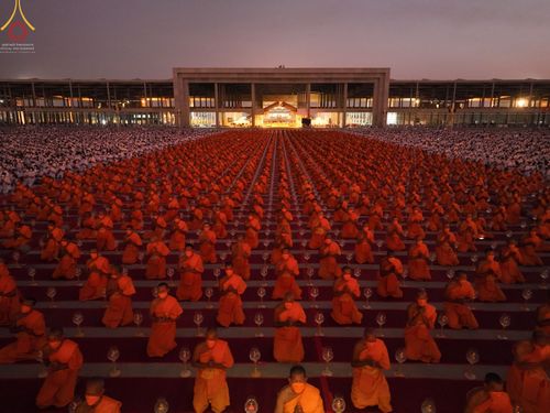 ภาพ No.75260:พิธีจุดประทีปถวายเป็นพุทธบูชา และบูชาธรรมมหาปูชนียาจารย์ ในโครงการธรรมยาตรากตัญญูบูชา มหาปูชนียาจารย์ พระมงคลเทพมุนี(สด จนฺทสโร) พระผู้ปราบมาร ปีที่ 11 ณ อนุสรณ์สถานลำดับที่ 7 สถานที่ขยายวิชชาธรรมกาย วัดพระธรรมกาย จ.ปทุมธานี วันที่ 31 มกราคม พ.ศ. 2566