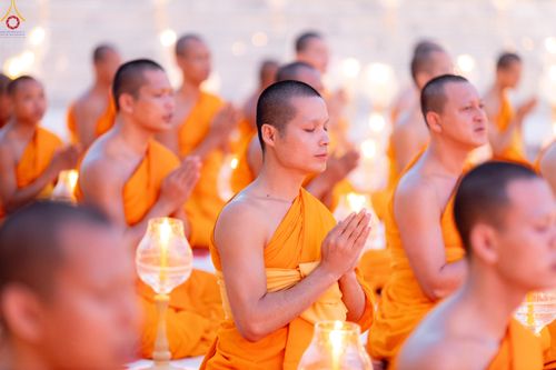 ภาพ No.292078:วันที่ 10 มกราคม พ.ศ. 2569 พิธีจุดประทีปถวายเป็นพุทธบูชา และบูชาธรรมมหาปูชนียาจารย์  ณ อนุสรณ์สถานคลองบางนางแท่น อ.สามพราน จ.นครปฐม ในโครงการธรรมยาตรา กตัญญูบูชา มหาปูชนียาจารย์ พระมงคลเทพมุนี(สด จนฺทสโร) พระผู้ปราบมาร อนุสรณ์สถาน 7 แห่ง ปีที่ 14