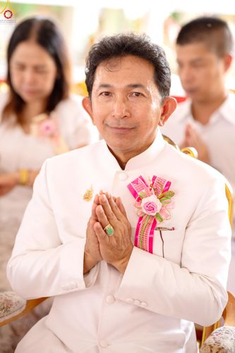ภาพ No.339270:วันเสาร์ที่ 27 มิถุนายน พ.ศ. 2569 พิธีตักบาตรแด่คณะสงฆ์ 323 วัด 4 จังหวัดชายแดนภาคใต้ พิธีถวายสังฆทานแด่คณะสงฆ์ 323 วัด ปีที่ 22 ครั้งที่ 187 พิธีมอบกองทุนหนุนแรงใจช่วยครูใต้ ปีที่ 19 ครั้งที่ 150 และพิธีทำบุญอุทิศส่วนกุศลให้ผู้วายชนม์