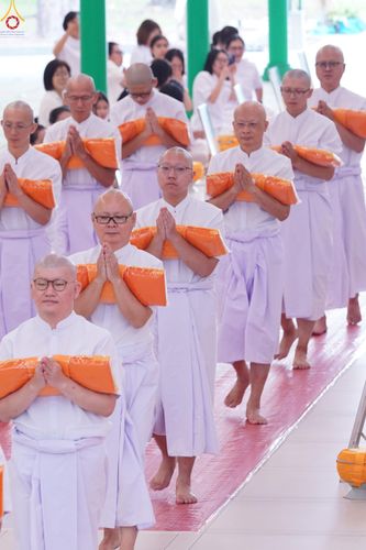 ภาพ No.338802:วันที่ 11 กรกฎาคม พศ.2569 พิธีบรรพชาอุปสมบท โครงการอุปสมบทหมู่ธรรมทายาทนานาชาติ  IDOP รุ่นที่ 21 (ภาษาจีน)  จากประเทศจีน มาเลเซีย สิงคโปร์ และไต้หวัน , โครงการบรรพชาสามเณรโรงเรียนนานาชาติ รุ่นที่ 15