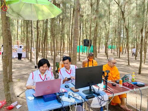 ภาพ No.105963:V.2 ทุ่มเท การเตรียมงาน เก็บงาน การรับบุญของเจ้าหน้าที่หน่วยงานต่างๆ เพื่อโครงการธรรมยาตรา กตัญญูบูชามหาปูชนียาจารย์ พระมงคลเทพมุนี (สด จนฺทสโร) พระผู้ปราบมาร อนุสรณ์สถาน 7 แห่ง ปีที่ 12 ระหว่างวันที่ 2 - 31 มกราคม พ.ศ.2567