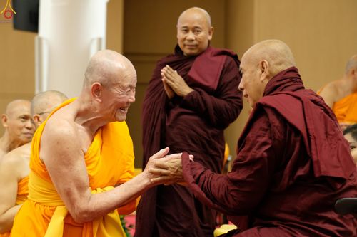 ภาพ No.311990:วันอังคารที่ 3 มีนาคม พ.ศ.2569 พิธีมอบโล่วัชรเกียรติยศ โครงการตอบปัญหาธรรมะทางก้าวหน้า ครั่งที่ 43, พิธีมอบโล่วัชรเกียรติยศ โครงการสอบตอบปัญหาศีลธรรม เพื่อสันติภาพโลก (World-Pec) ครั้งที่ 19 ณ สภาธรรมกายสากล วัดพระธรรมกาย