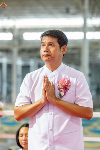 ภาพ No.235582:วันอาทิตย์ที่ 27 กรกฎาคม พ.ศ. 2568 พิธีจุดเทียนใจ ไฟนิรันด์ อนันตชัย ณ วัดพระธรรมกาย จ.ปทุมธานี