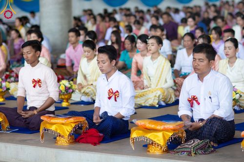 ภาพ No.100052:พิธีทอดผ้าป่า เมียนมาร์ และพิธีสวดธรรมจักร ครั้งที่ 5 ประจำปี พ.ศ. 2566 วันอาทิตย์ที่ 3 ธันวาคม พ.ศ. 2566