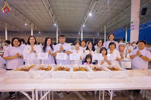 ภาพ No.121575:พิธีถวายภัตตาหารเป็นสังฆทาน แด่คณะพระธรรมยาตรา ปีที่ 12 วันที่ 31 มกราคม พ.ศ. 2567 ณ สภาธรรมกายสากล วัดพระธรรมกาย