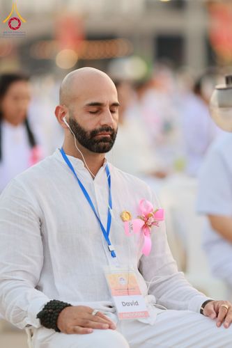 ภาพ No.207727:พิธีเวียนประทักษิณและจุดมาฆประทีป ในวันมาฆบูชา วันพุธที่ 12 กุมภาพันธ์ พ.ศ. 2568 ณ พระมหาธรรมกายเจดีย์ วัดพระธรรมกาย