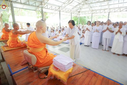 ภาพ No.158285:โครงการอบรมอุบาสก อุบาสิกาแก้ว  ตัวแทนทอดกฐิน 30,000 วัด ทั่วไทย บูชาธรรม 80 ปี หลวงพ่อธัมมชโย ระหว่างวันที่ 20-22 กันยายน พ.ศ. 2567 ณ จังหวัดบุรีรัมย์ รุ่นที่ 3