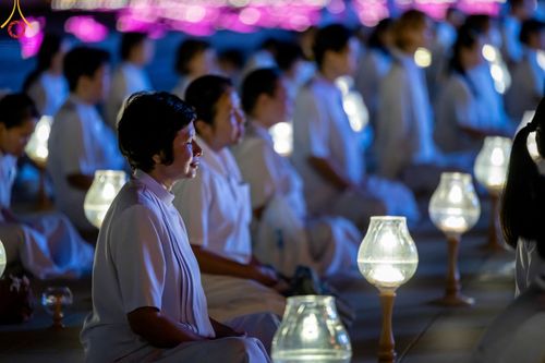 ภาพ No.279246:พิธีจุดวิสาขประทีป พิธีเวียนประทักษิณ ในวันวิสาขบูชา พุธที่ 22 พฤษภาคม พ.ศ. 2567 ( วันพระขึ้น 15 ค่ำ เดือน 6 ) ณ ลานธรรม พระมหาธรรมกายเจดีย์ วัดพระธรรมกาย จ.ปทุมธานี