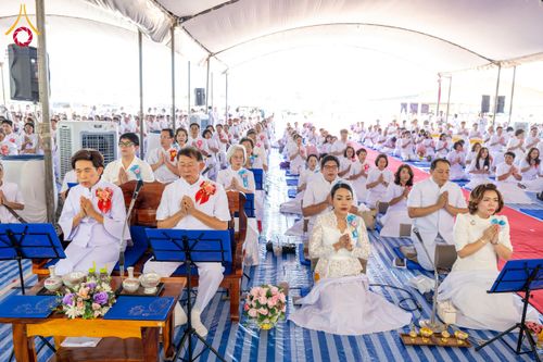 ภาพ No.211534:วันอาทิตย์ที่ 16 มีนาคม พ.ศ. 2568 พิธีทอดผ้าป่าฉลองปทุมเจดีย์ ณ ศูนย์อบรมเยาวชนปัตตานี