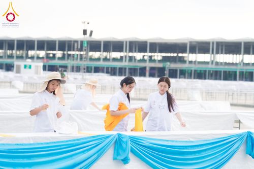 ภาพ No.217748:วันที่ 10-14 เมษายน พ.ศ. 2568 เจ้าหน้าที่อาสาสมัคร เตรียมงานวันคุ้มครองโลก ชุดที่ 2 วัดพระธรรมกาย จ.ปทุมธานี