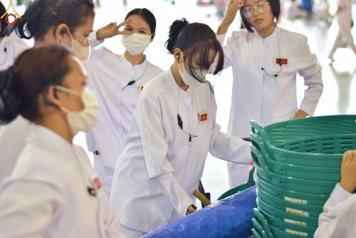 ภาพ No.125375:V.27 มาฆะ สาธุ  การรับบุญเตรียมงาน ปฎิบัติงาน เก็บงาน ของเจ้าหน้าที่หน่วยงานต่างๆ เพื่อวันมาฆบูชา วันเสาร์ที่ 24 กุมภาพันธ์  พ.ศ. 2567 ณ วัดพระธรรมกาย จ.ปทุมธานี