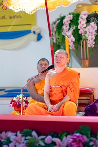 ภาพ No.101348:พิธีบรรพชาธรรมทายาท ในโครงการอุปสมบทบูชาธรรม มหาปูชนียาจารย์ พ.ศ. 2566 ณ วัดท่าสุวรรณ จ.ราชบุรี วันที่ 6 ธันวาคม พ.ศ. 2566