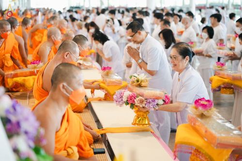 ภาพ No.91166:พิธีร่วมบุญกฐินสัมฤทธิ์ปีที่ 16 และกฐินสมทบวัดกัลยาณมิตรทั้งภายใน และต่างประเทศปีที่ 6 ณ บ้านแก้วเรือนทองคุณยายฯ วัดพระธรรมกาย วันเสาร์ที่ 21 ตุลาคม พ.ศ. 2566