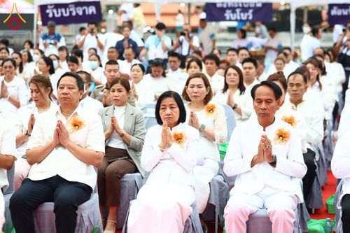 ภาพ No.210288:วันอาทิตย์ที่ 9 มีนาคม พ.ศ. 2568 พ่อเมืองโคราชจัดตักบาตรพระหมื่น ทำบุญเมือง 557 ปี