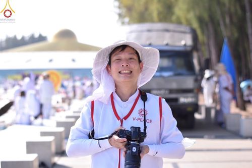 ภาพ No.208093:V.55 สารพัดV สารพัดดี ที่วัดพระธรรมกาย ในโครงการธรรมยาตรา กตัญญูบูชา มหาปูชนียาจารย์ พระมงคลเทพมุนี (สด จนฺทสโร) พระผู้ปราบมาร อนุสรณ์สถาน 7 แห่ง ปีที่ 13 ระหว่างวันที่ 2-31 มกราคม พ.ศ. 2568