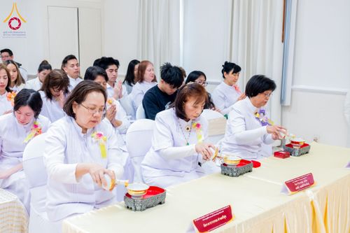 ภาพ No.62389:คณะศิษยานุศิษย์รวมใจสถาปนาและสมโภช ธรรมจักร เพื่ออัญเชิญประดิษฐาน ณ ยอดอุโบสถ 80 ปี หลวงพ่อธัมมชโย วัดพระธรรมกายนิวเจอร์ซี ประเทศสหรัฐอเมริกา  วันอาทิตย์ที่ 7 เมษายน พ.ศ. 2567