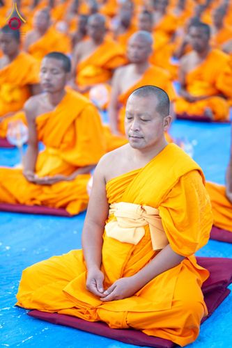 ภาพ No.132355:พิธีจุดโคมประทีปถวายเป็นพุทธบูชา ในโครงการบรรพชา 1,250 รูป ณ แดนประสูติ สวนลุมพินี ประเทศเนปาล วันที่ 17 มีนาคม พ.ศ. 2567