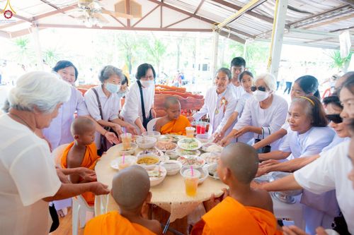 ภาพ No.263603:วันที่ 23 ตุลาคม พ.ศ. 2568 พิธีทอดกฐินสามัคคี เพื่อปรับปรุงและต่อเติมอาคารอเนกประสงค์ และพิธีทอดกฐินสามัคคีทั่วไทย 30,000 วัด ณ ศูนย์ปฏิบัติธรรมโพธารามราชบุรี ตำบลเขาชะงุ้ม อำเภอโพธาราม จังหวัดราชบุรี