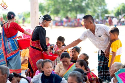 ภาพ No.261648:วันที่ 19 ตุลาคม พ.ศ. 2568 พิธีทอดกฐินสมทบ วัดกัลยาณมิตรต่างประเทศ บูชาธรรม 81 ปี หลวงพ่อธัมมชโย ณ วัดสารนาถ เมืองคาร์การชารี ประเทศบังกลาเทศ 