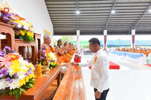ภาพ No.230541:วันอาทิตย์ที่ 29 มิถุนายน พ.ศ. 2568  งานสัมมนาคณะสงฆ์จังหวัดอำนาจเจริญ โครงการกฐินสามัคคีทั่วไทย 30,000 วัด บูชาธรรม 81 ปี หลวงพ่อธัมมชโย และพิธีถวายสังฆทาน 409 วัด ครบรอบ 9 ปี ณ ธุดงคสถานอำนาจเจริญ